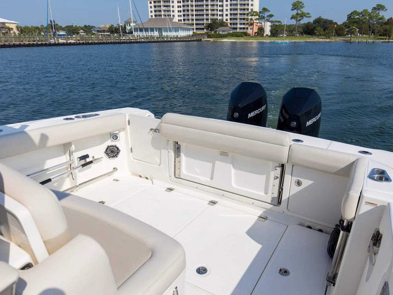 2023 Boston Whaler 330R 33.0 feet, Pensacola, Florida #17