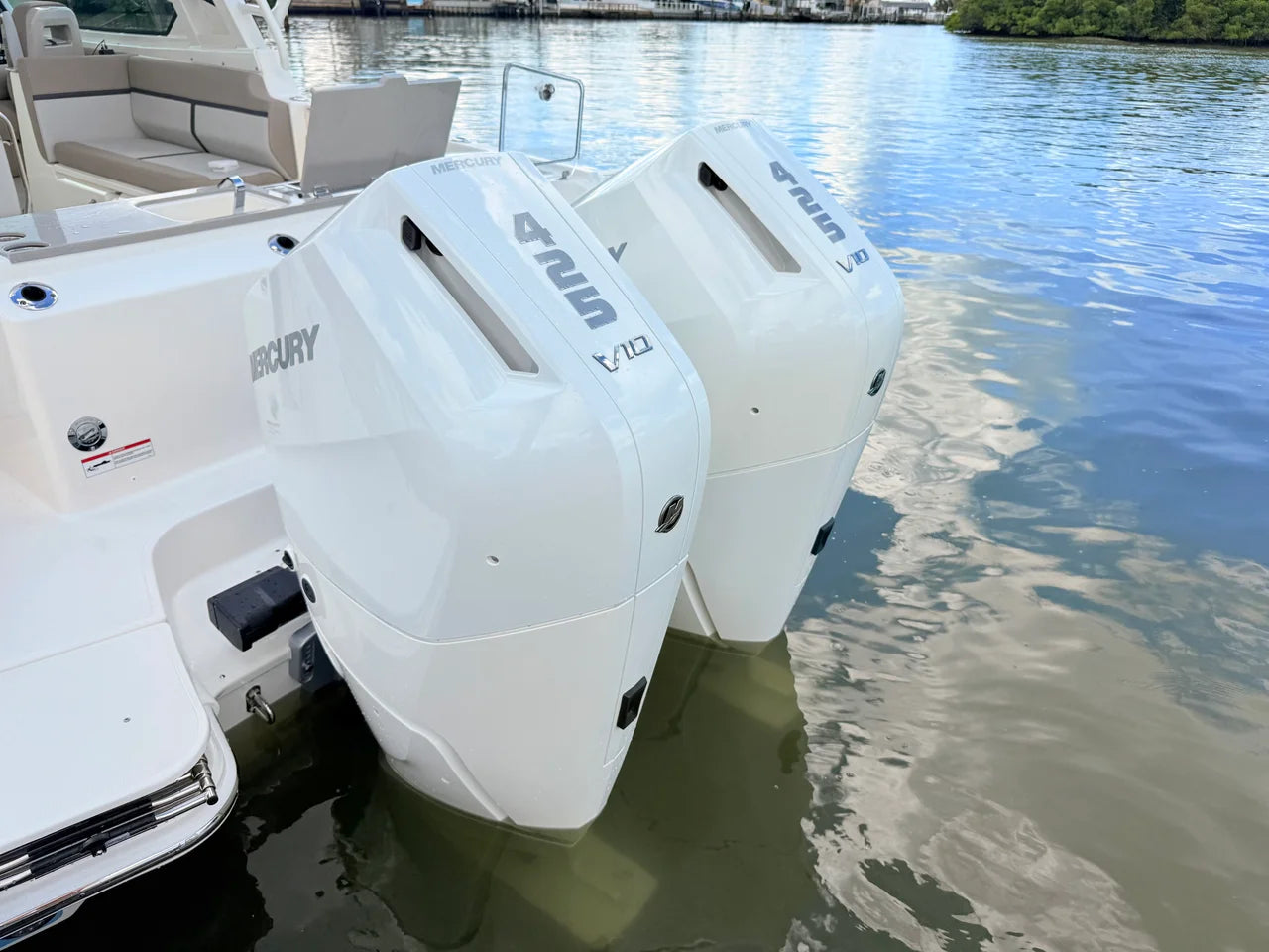 2027 Boston Whaler 330 Vantage 33.0 feet, St Petersburg, FL #22