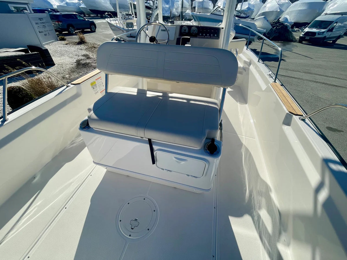 2026 Boston Whaler 210 Montauk 21.0 feet, Quincy, MA #9