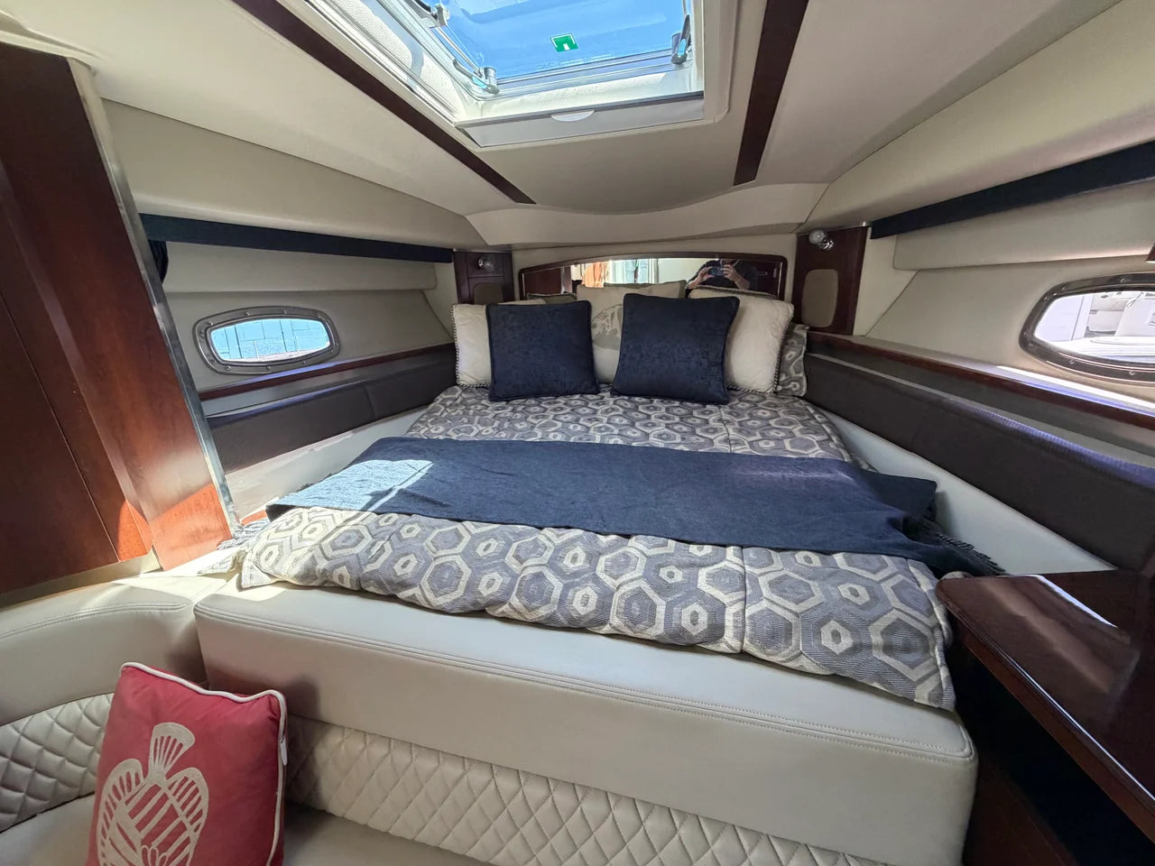 2014 Chaparral 330 SIGNATURE 33.0 feet, Danvers, Massachusetts #16