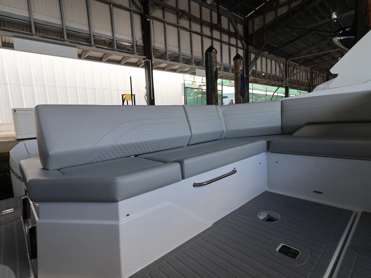2026 Cruisers Yachts 38 GLS Outboard 38.0 feet, Naples, Florida #20