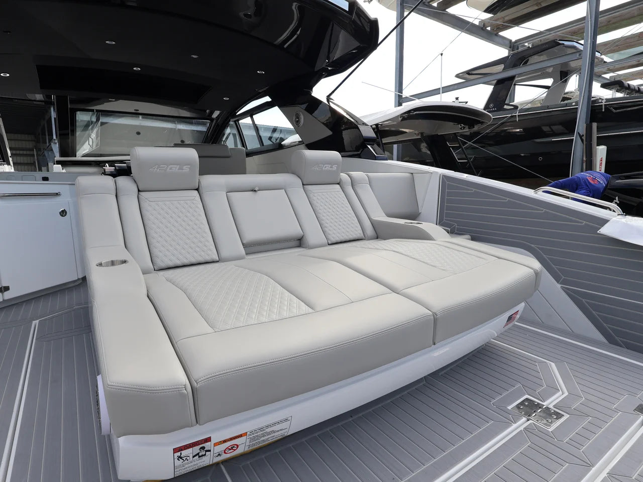 2026 Cruisers Yachts 42 GLS Outboard 42.0 feet, Naples, Florida #12
