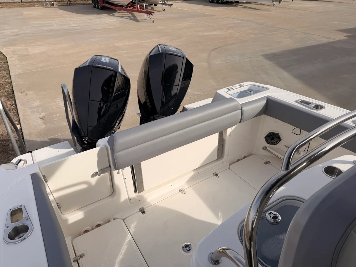2026 Boston Whaler 250 Outrage 25.0 feet, Monkey Island, OK #7