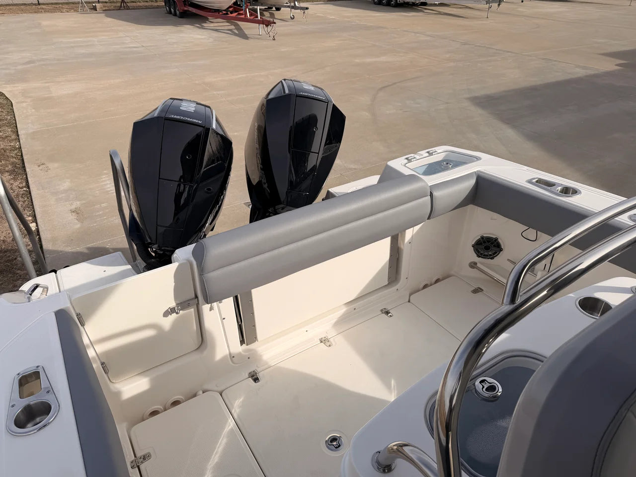 2026 Boston Whaler 250 Outrage 25.0 feet, Monkey Island, OK #7