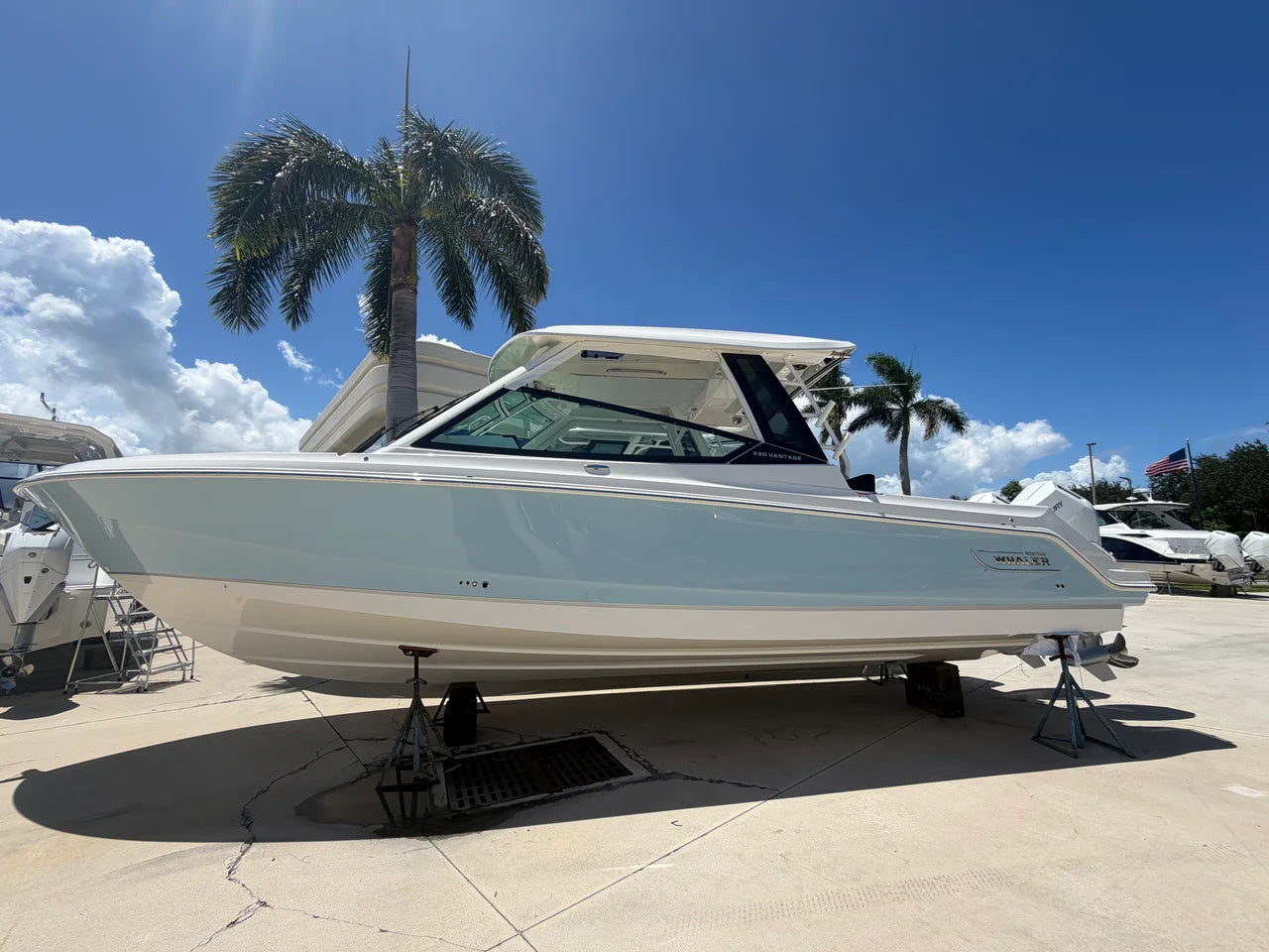 2027 Boston Whaler 330 Vantage 33.0 feet, Stuart, Florida #2