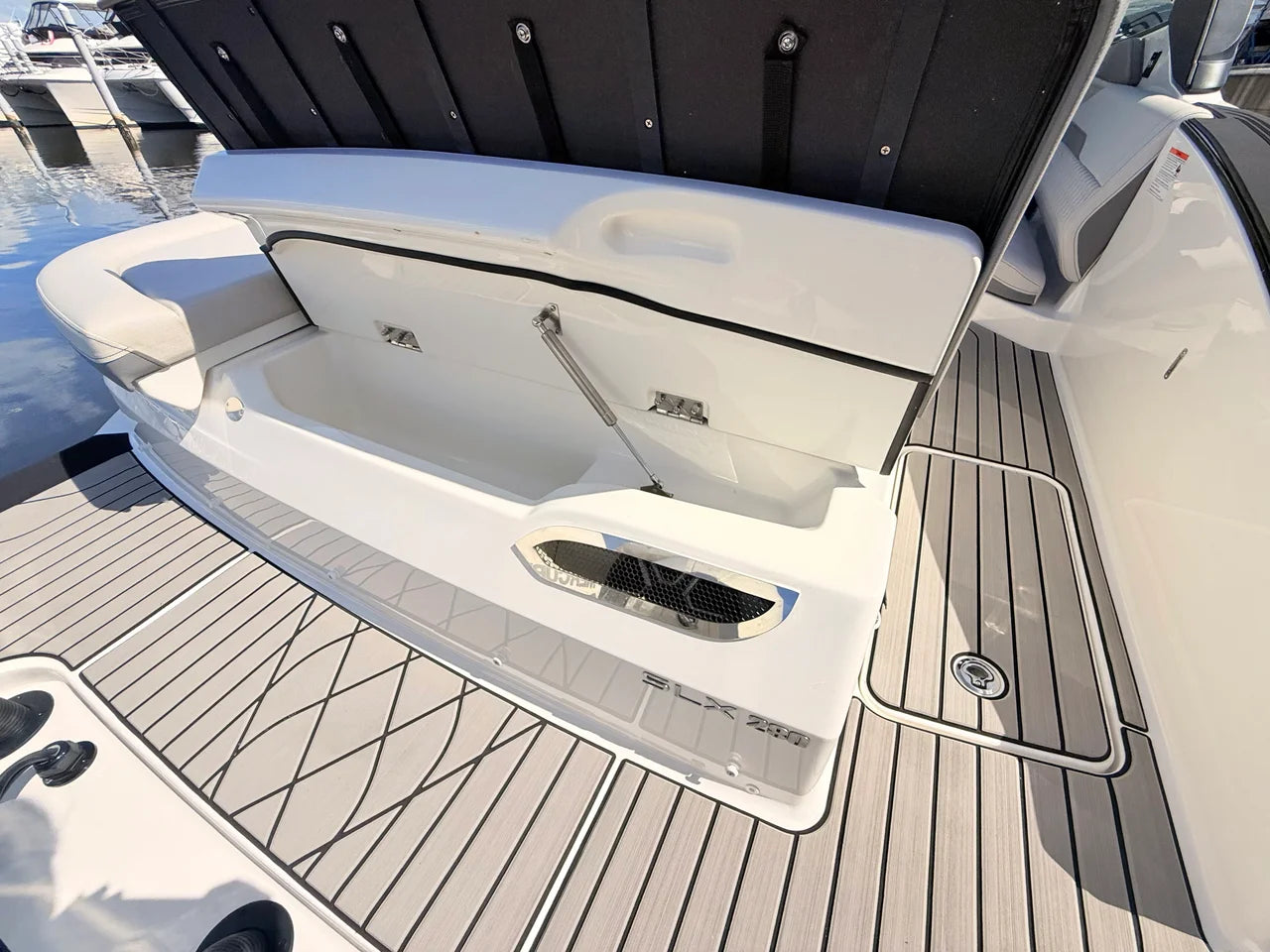 2026 Sea Ray SLX 280 Outboard 28.0 feet, St Petersburg, FL #27