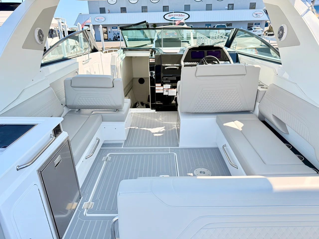 2026 Cruisers Yachts 34 GLS Outboard 34.0 feet, St Petersburg, FL #49