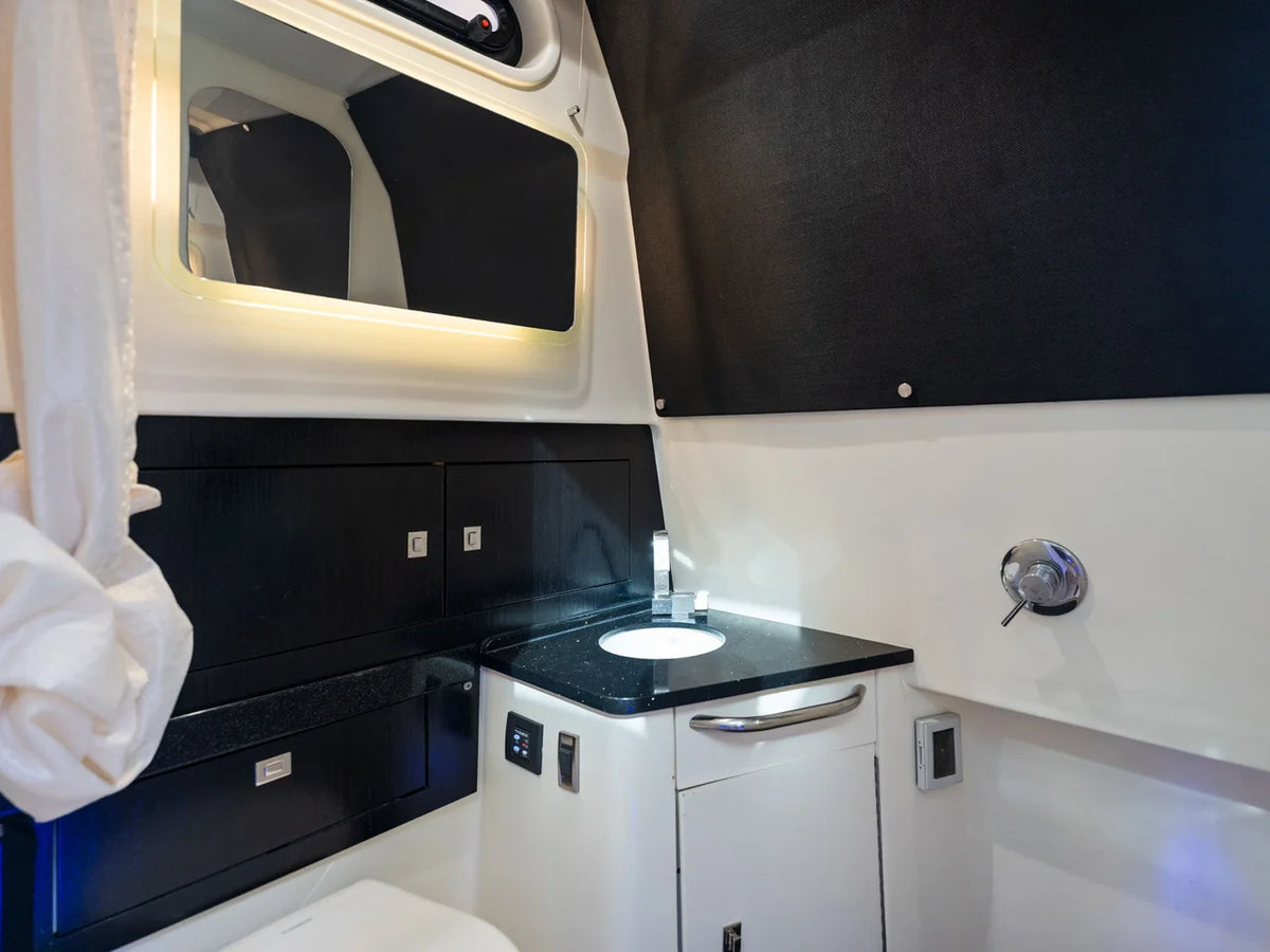 2023 Boston Whaler 420 OUTRAGE 42.0 feet, Naples, Florida #47