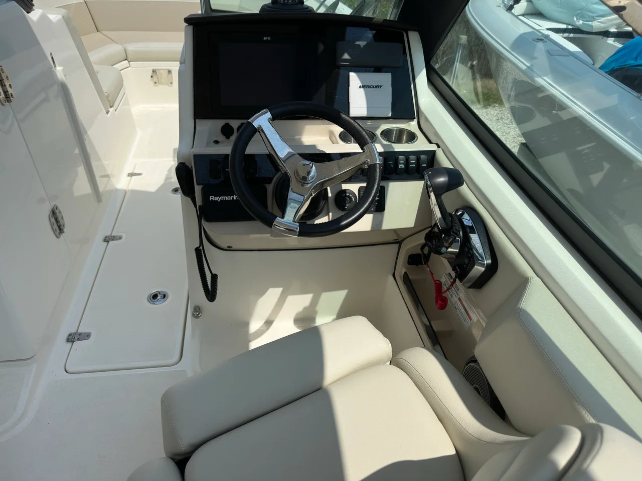 2022 Boston Whaler 240 VANTAGE 24.0 feet, Thunderbolt, GA #6