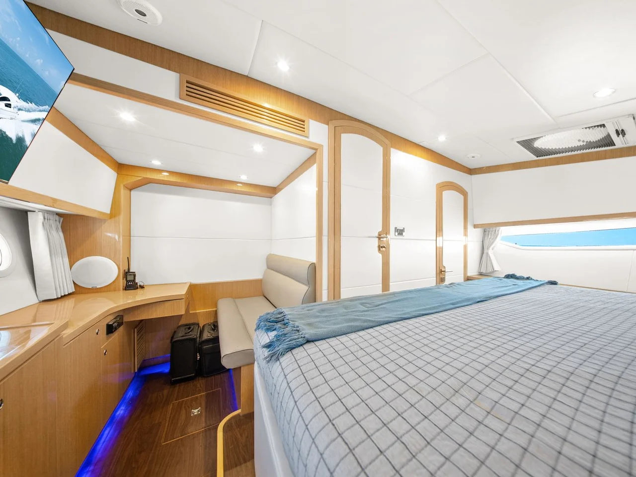 2018 Mares 47 OUTBOARD EXPRESS CATAMARAN 47.0 feet, St Petersburg, FL #69