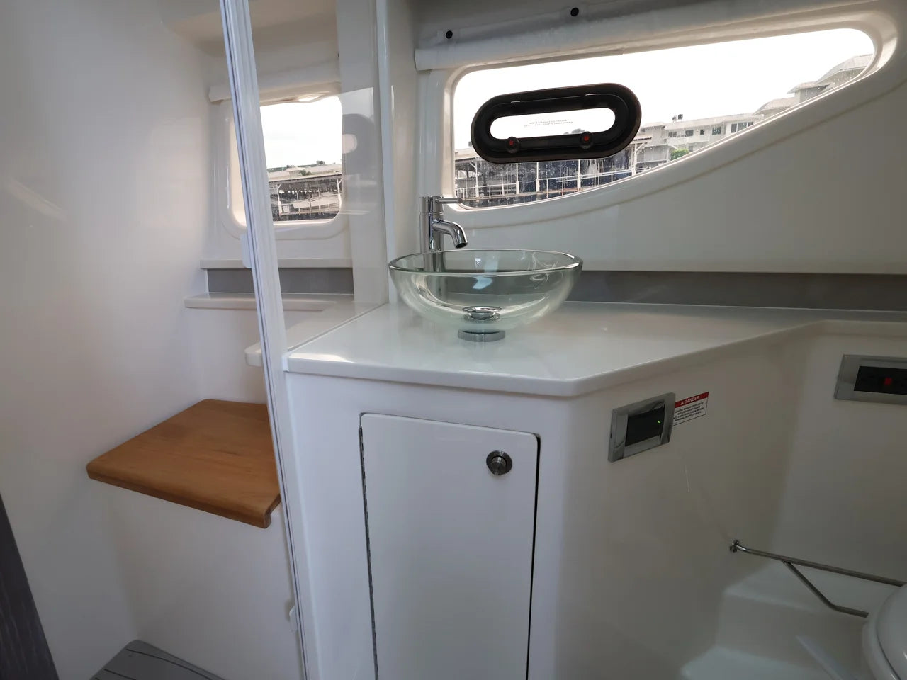 2026 Sea Ray Sundancer 370 Outboard 37.0 feet, Naples, Florida #56