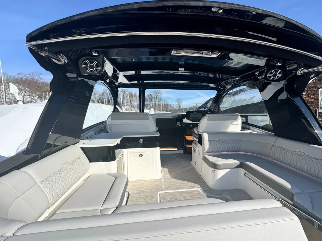 2026 Sea Ray Sundancer 370 Outboard 37.0 feet, Huntington, NY #6