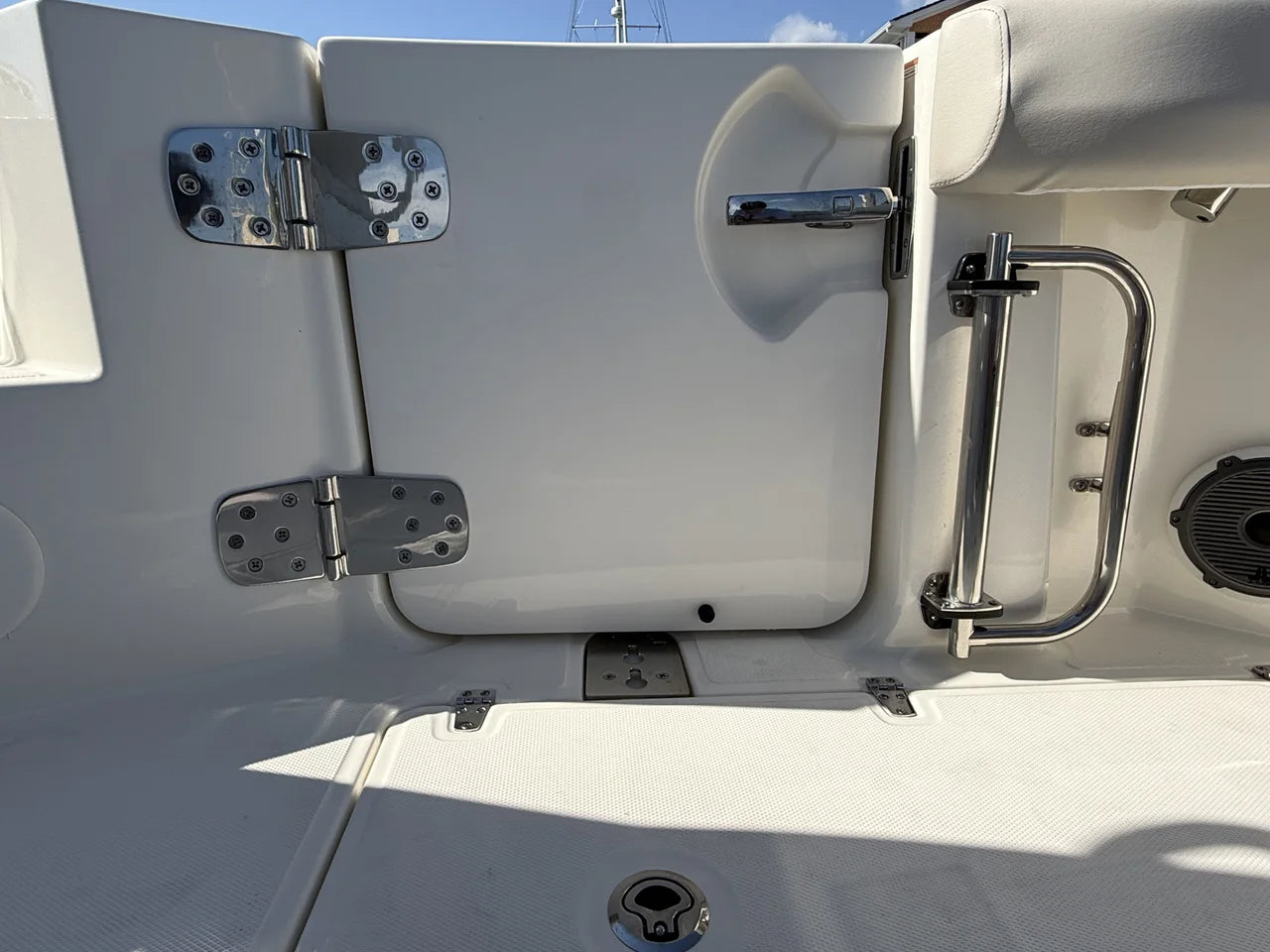 2026 Boston Whaler 325 Conquest 32.0 feet, Wrightsville Beach, North Carolina #7