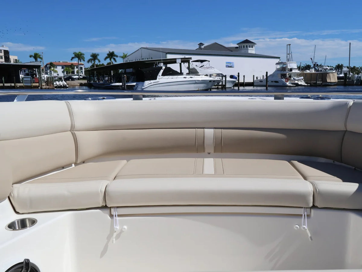 2027 Boston Whaler 350 Realm 35.0 feet, Naples, Florida #51