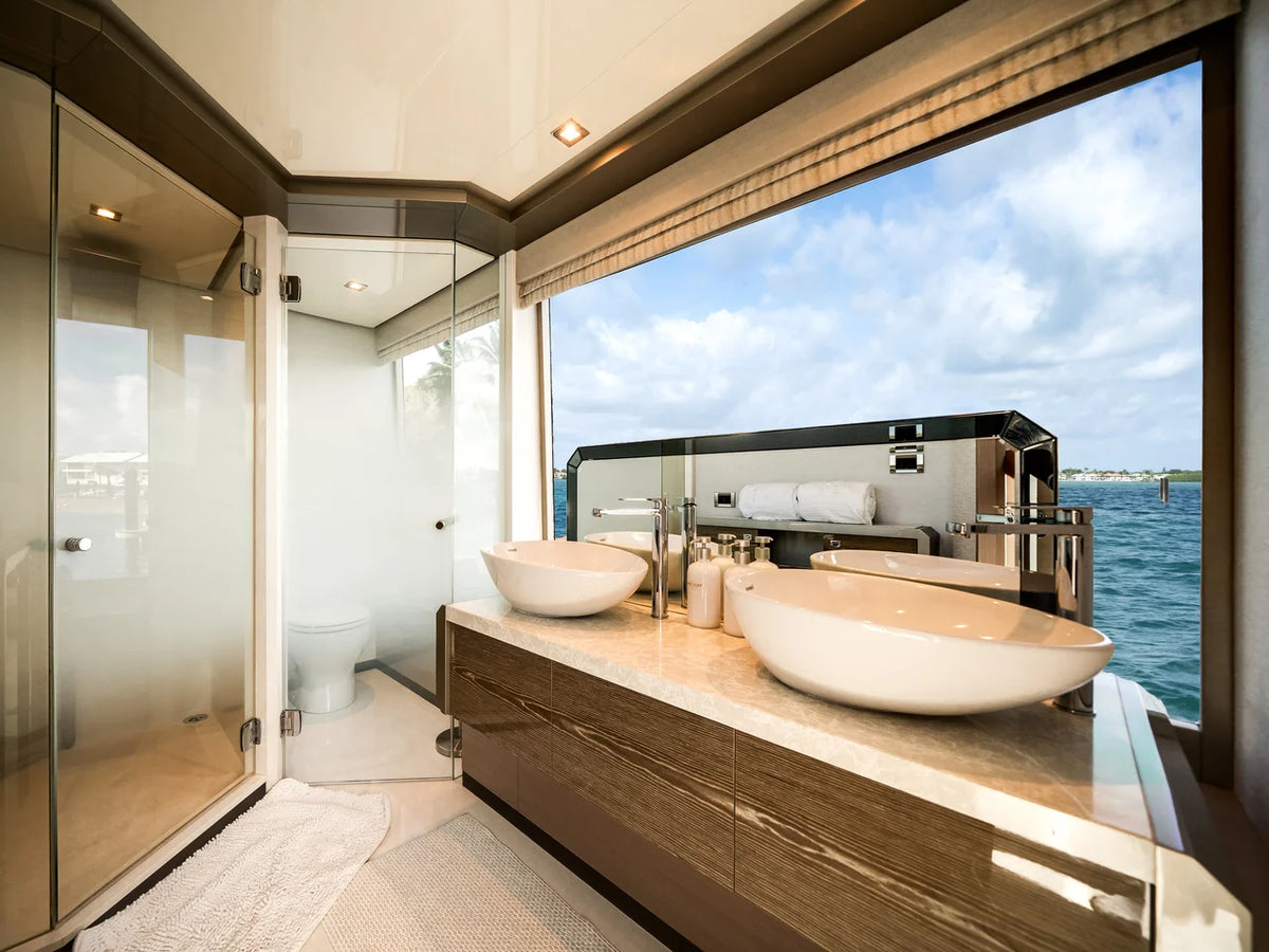 2023 Ocean Alexander 27R 88.0 feet, Ocean Reef, FL #65