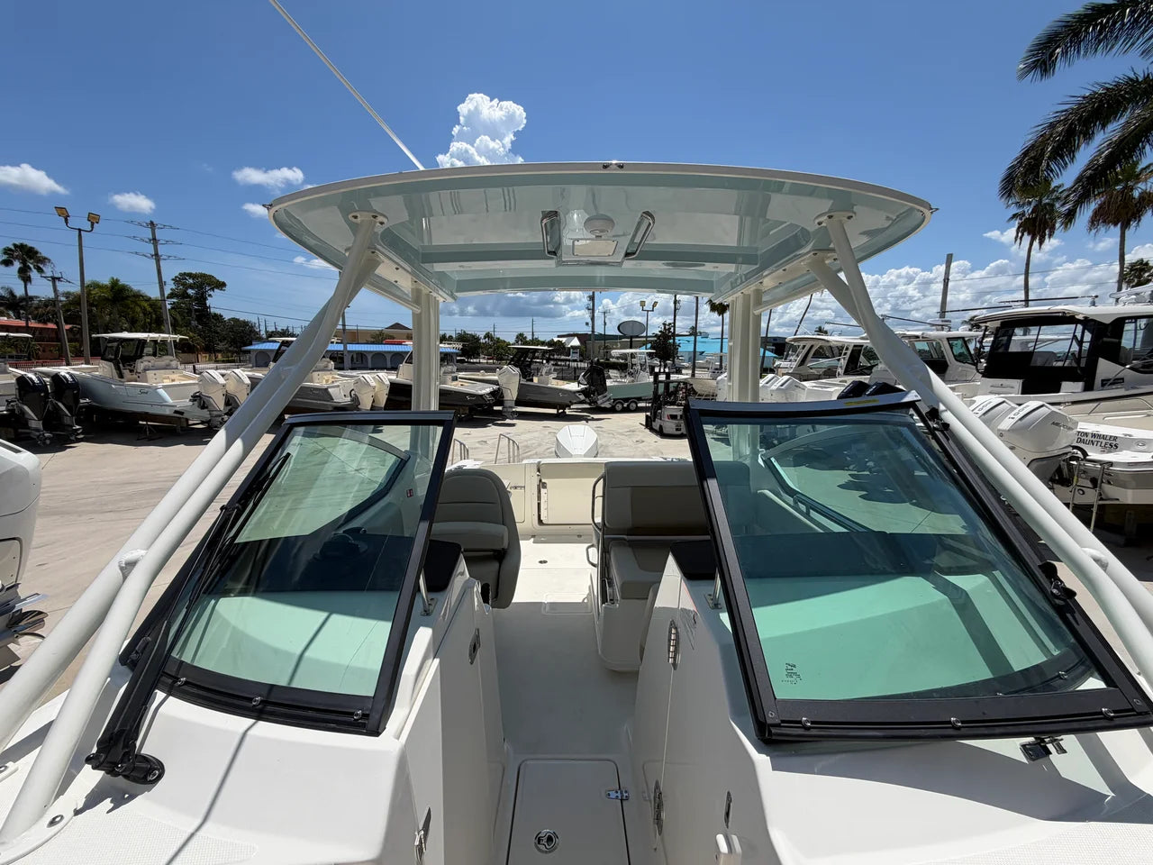2027 Boston Whaler 240 Vantage 24.0 feet, Stuart, Florida #37