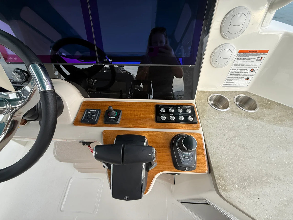 2027 Boston Whaler 350 Realm 35.0 feet, Sarasota, FL #14