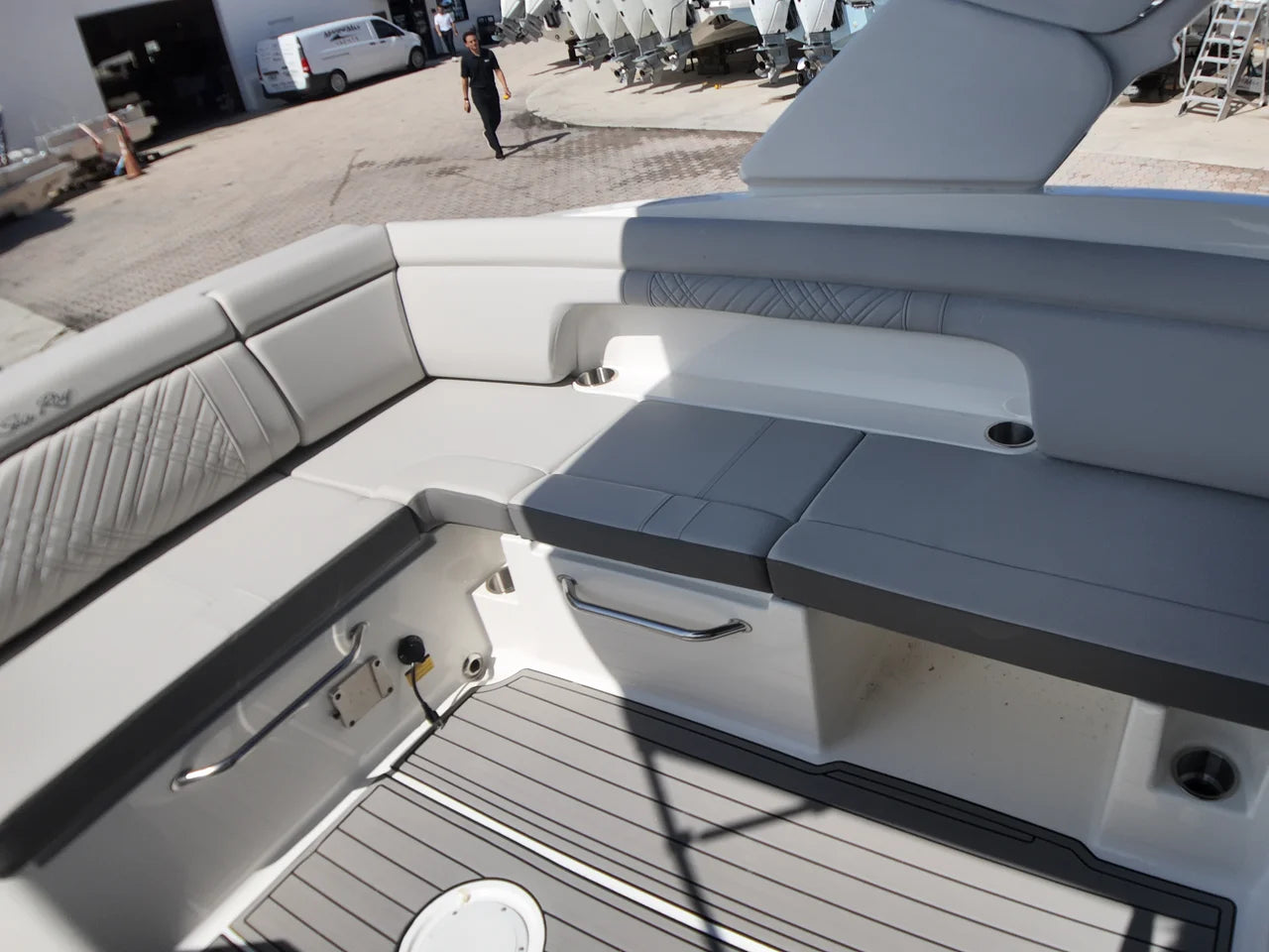 2027 Sea Ray SDX 290 Outboard 29.0 feet, Pompano Beach, Florida #24