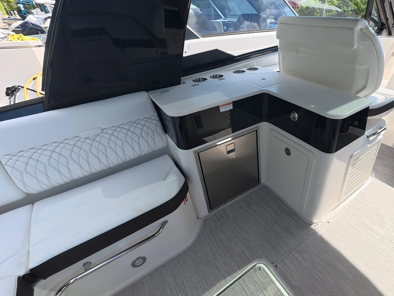 2026 Sea Ray Sundancer 370 Outboard 37.0 feet, Cumming, Georgia #11