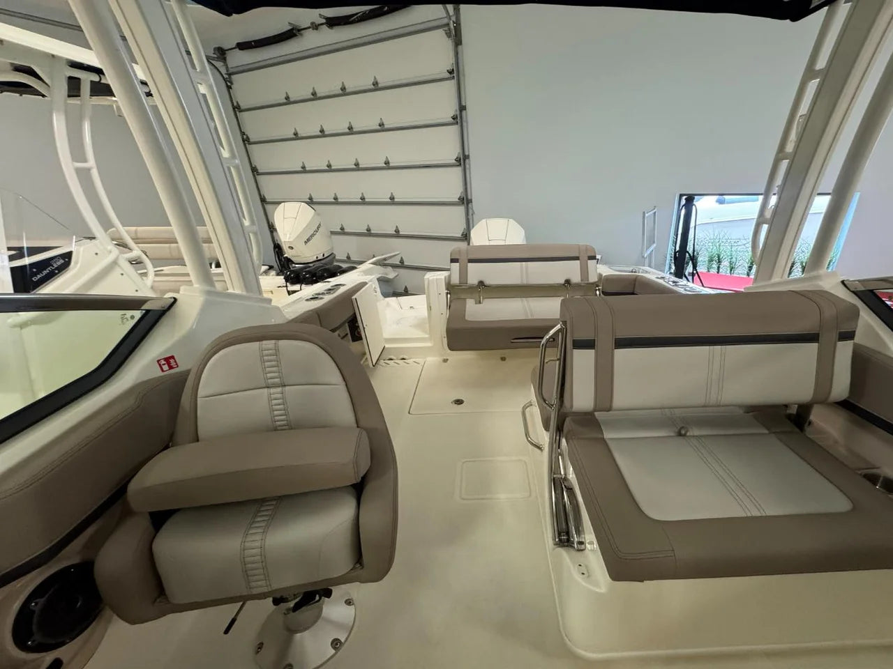 2026 Boston Whaler 240 Vantage 24.0 feet, Dennis, New Jersey #17