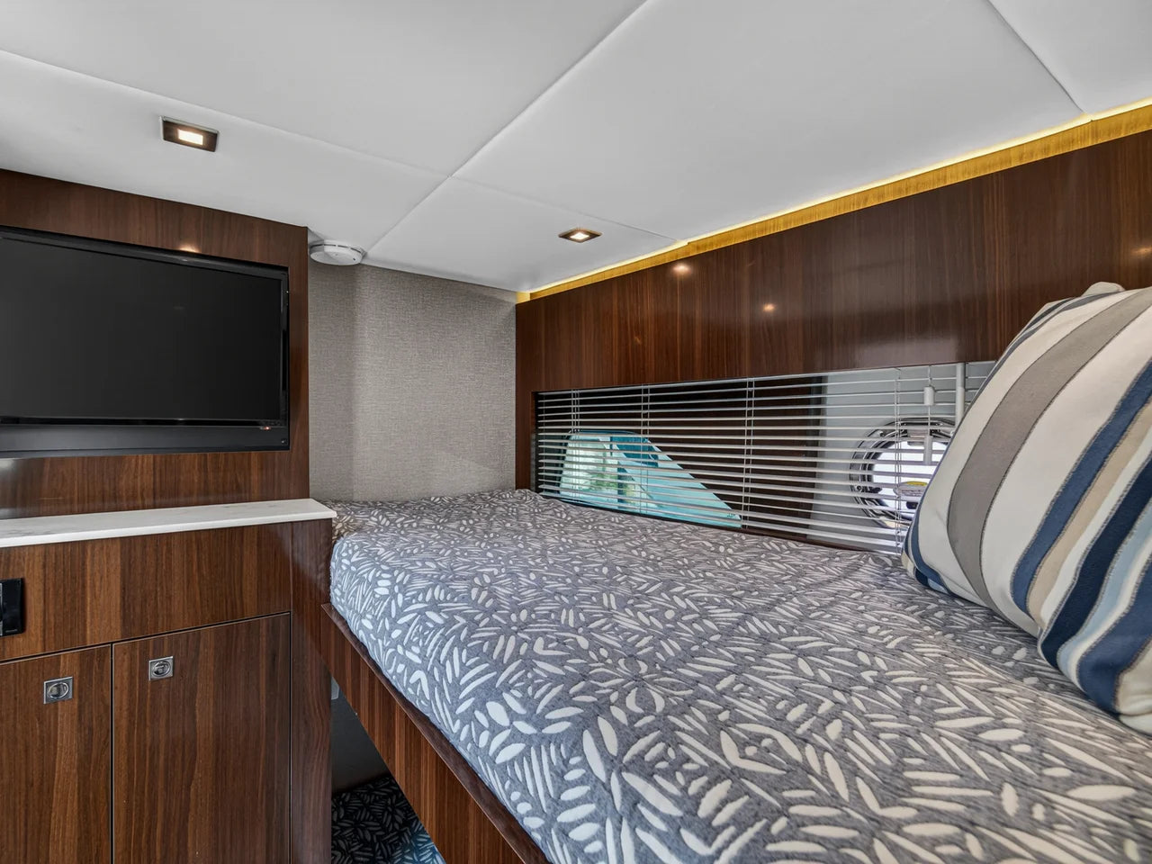 2023 Cruisers Yachts 50 CANTIUS 50.0 feet, Palm Beach, FL #76