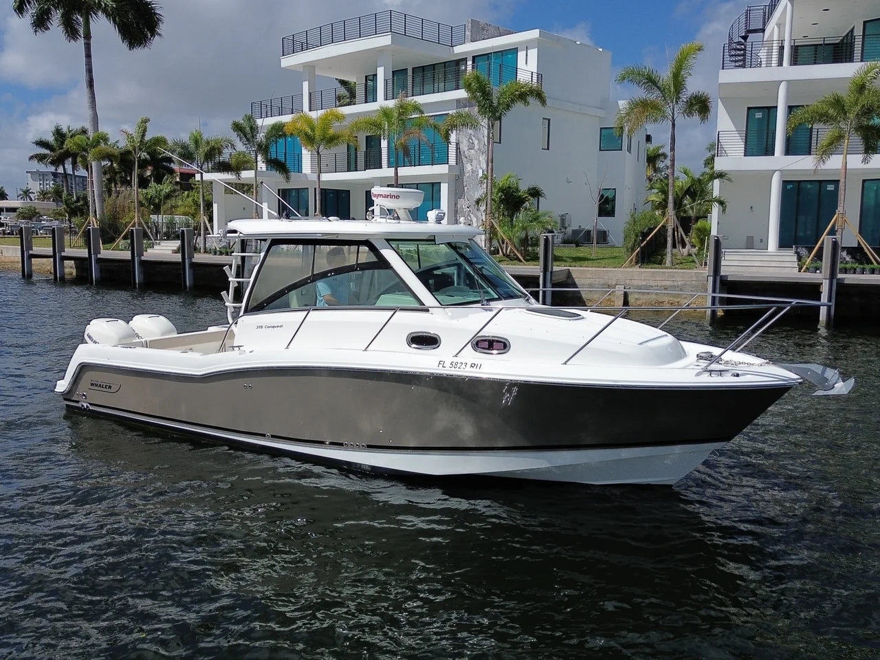 2019 Boston Whaler 315 CONQUEST 31.0 feet, Pompano Beach, Florida #1