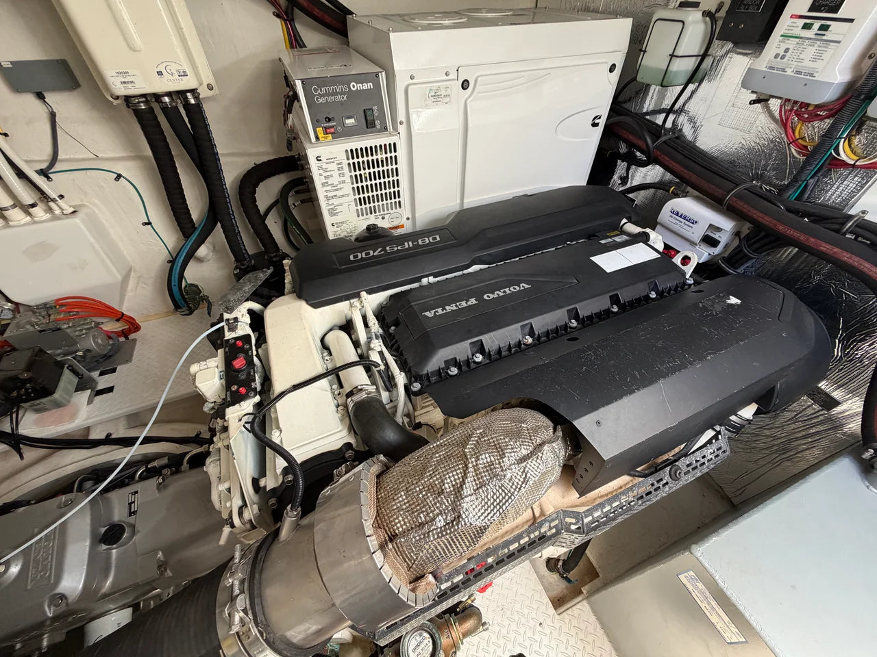 2020 Cruisers Yachts 50 CANTIUS 50.0 feet, Fort Myers, FL #22