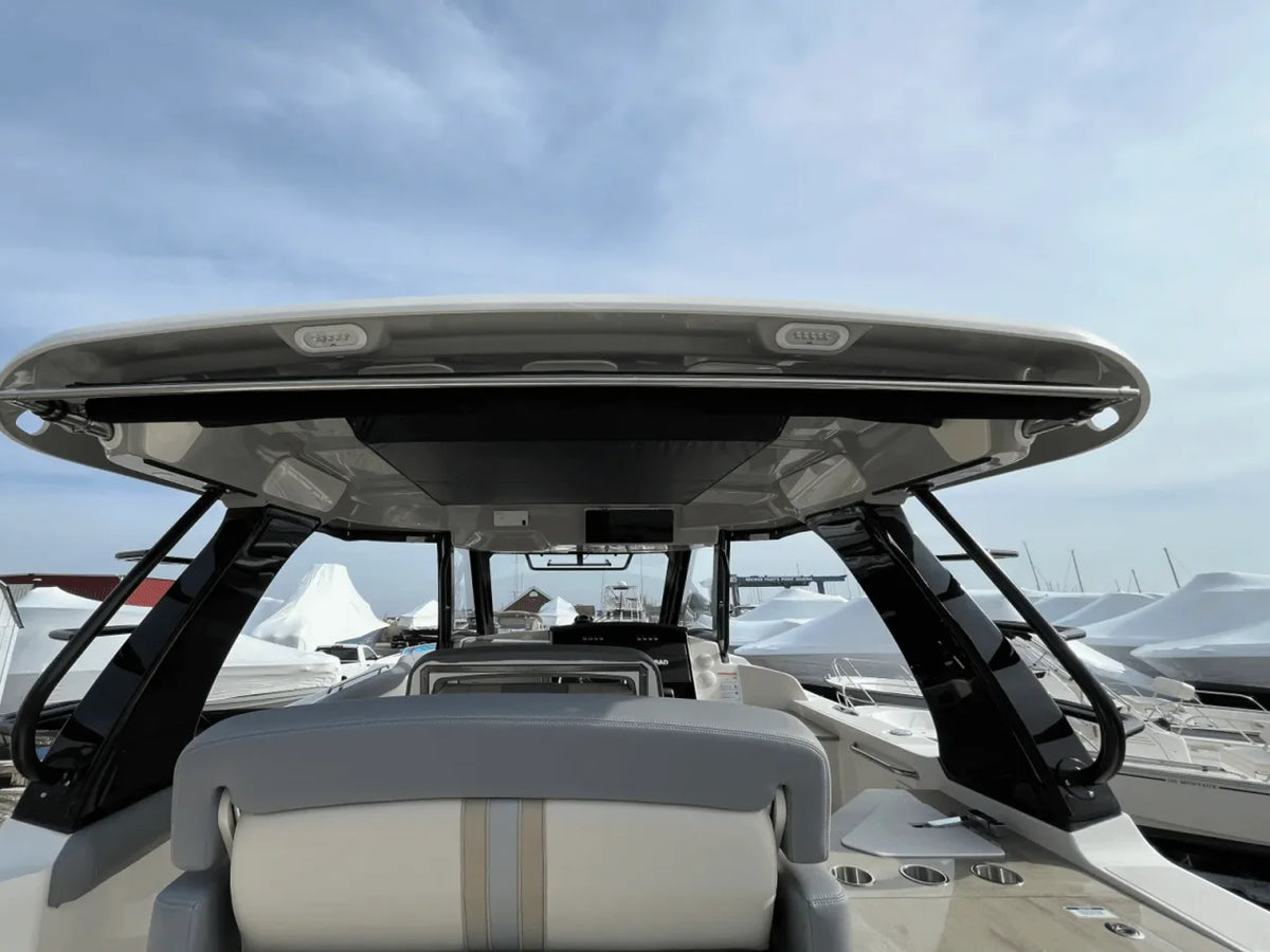 2025 Boston Whaler 350 REALM 35.0 feet, Quincy, MA #21