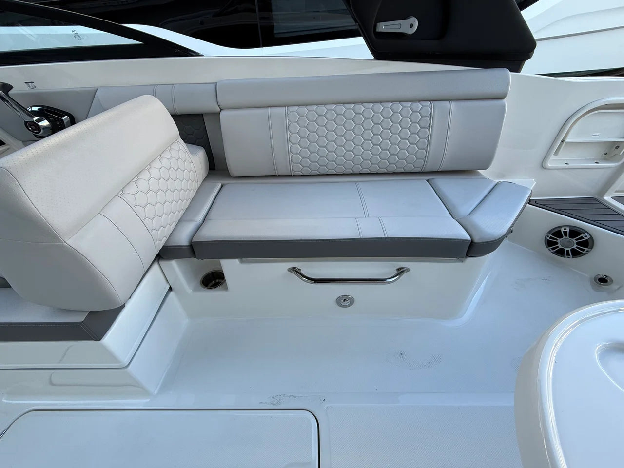 2024 Sea Ray SDX 270 Outboard 27.0 feet, Miami, FL #8