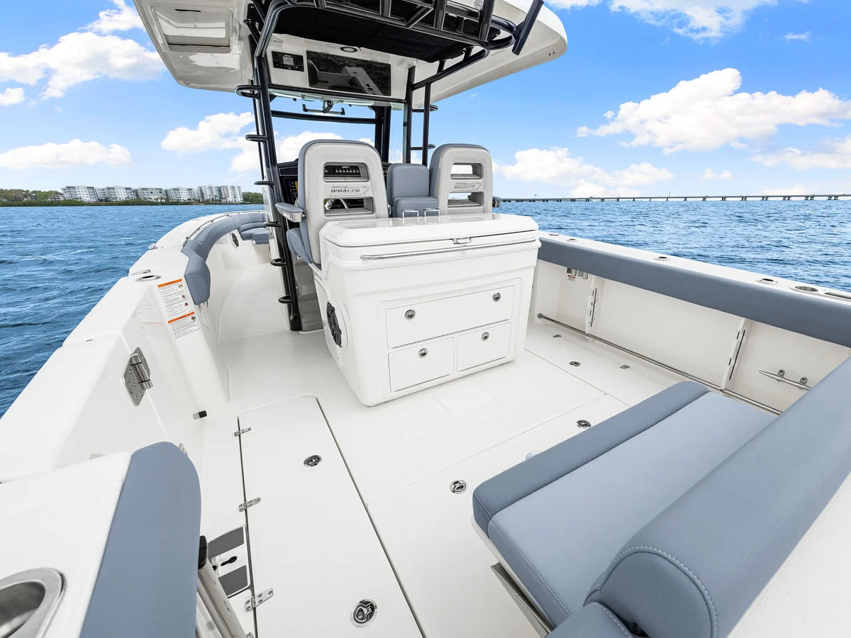 2026 Boston Whaler 330 Outrage 33.0 feet, Clearwater, Florida #40