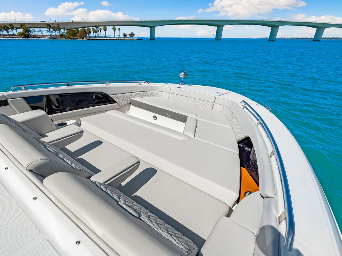 2026 Sea Ray Sundancer 370 Outboard 37.0 feet, Sarasota, FL #53