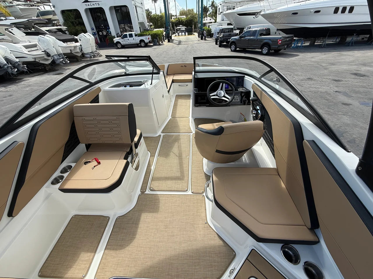 2026 Sea Ray SPX 210 Outboard 21.0 feet, Miami, FL #5