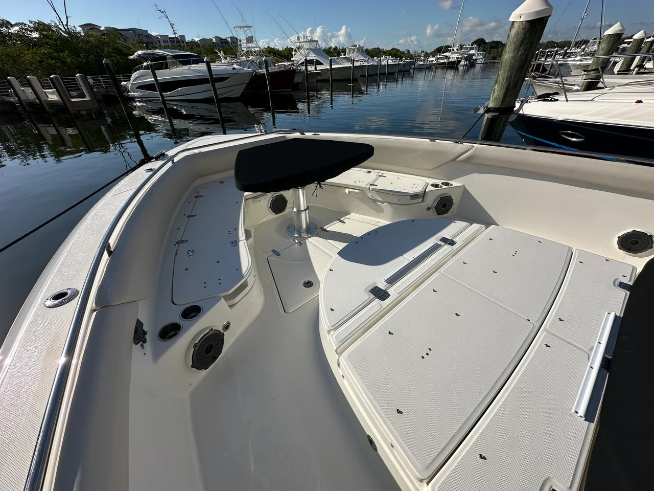 2020 Boston Whaler 420 OUTRAGE 42.0 feet, Jupiter, FL #20