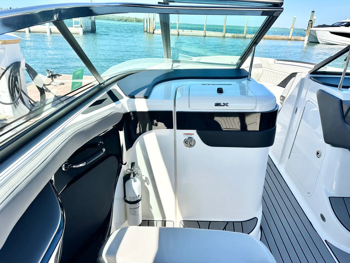 2025 Sea Ray SLX 280 OUTBOARD 28.0 feet, Sarasota, FL #22