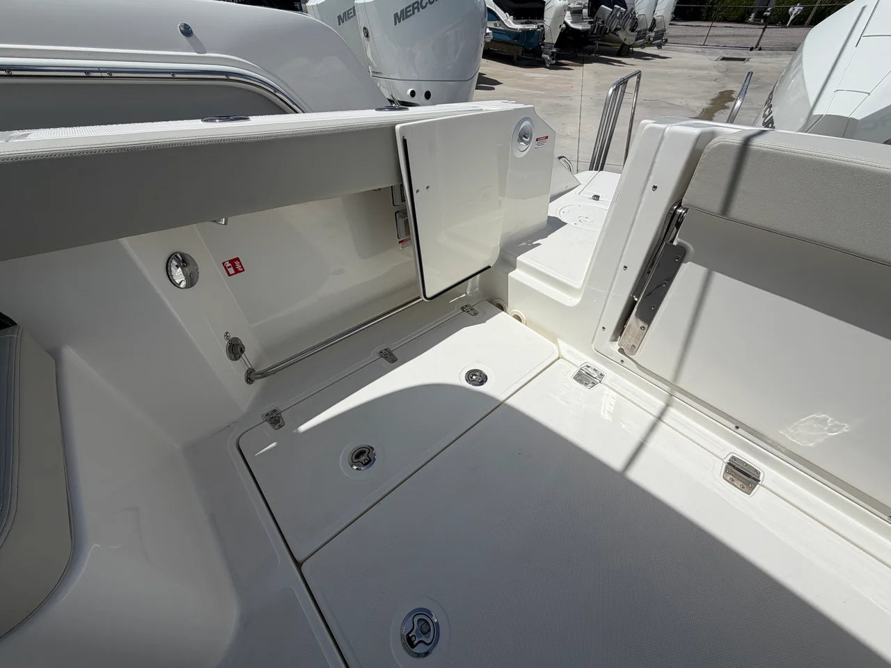 2027 Boston Whaler 280 Vantage 28.0 feet, Stuart, Florida #19