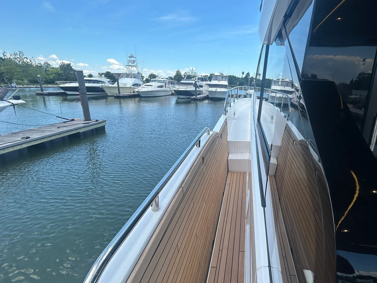 2026 Cruisers Yachts 57 FLY 57.0 feet, Grasonville, MD #16