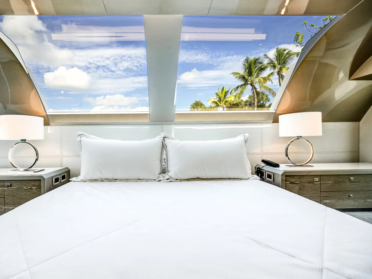 2025 Ocean Alexander 27R 88.0 feet, Fort Lauderdale, FL #42