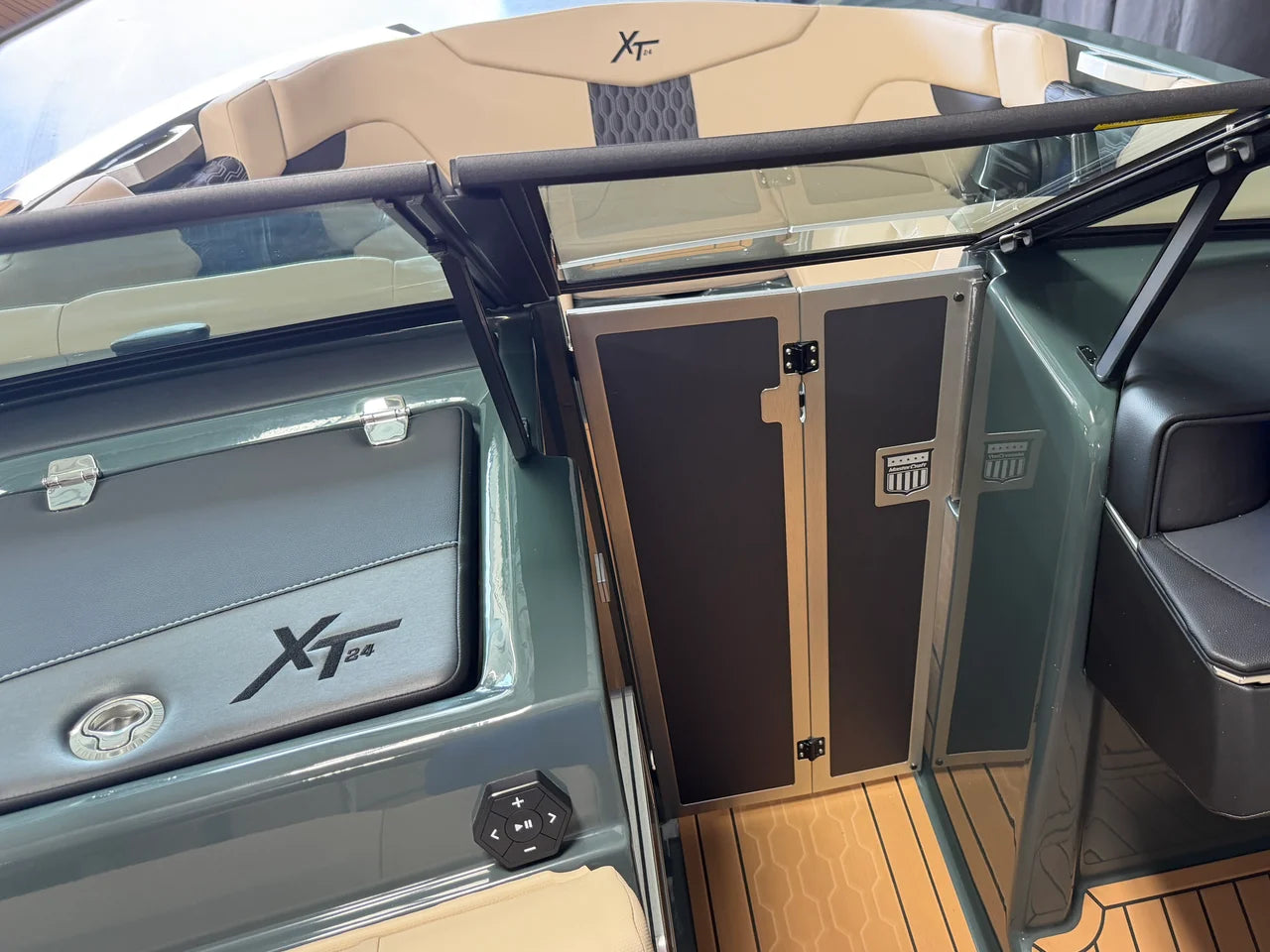 2027 Mastercraft XT24 24.0 feet, Nisswa, Minnesota #86