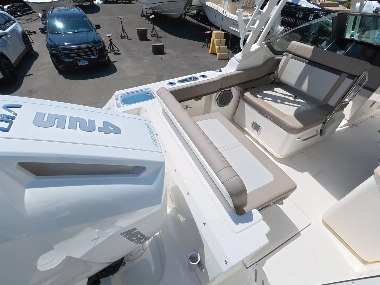 2026 Boston Whaler 240 Vantage 24.0 feet, Norwalk, Connecticut #5