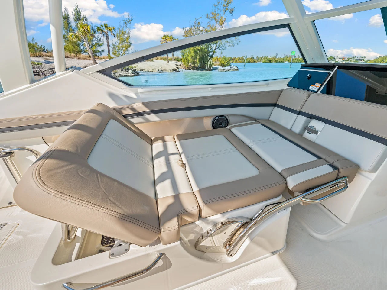 2026 Boston Whaler 280 Vantage 28.0 feet, Venice, Florida #69