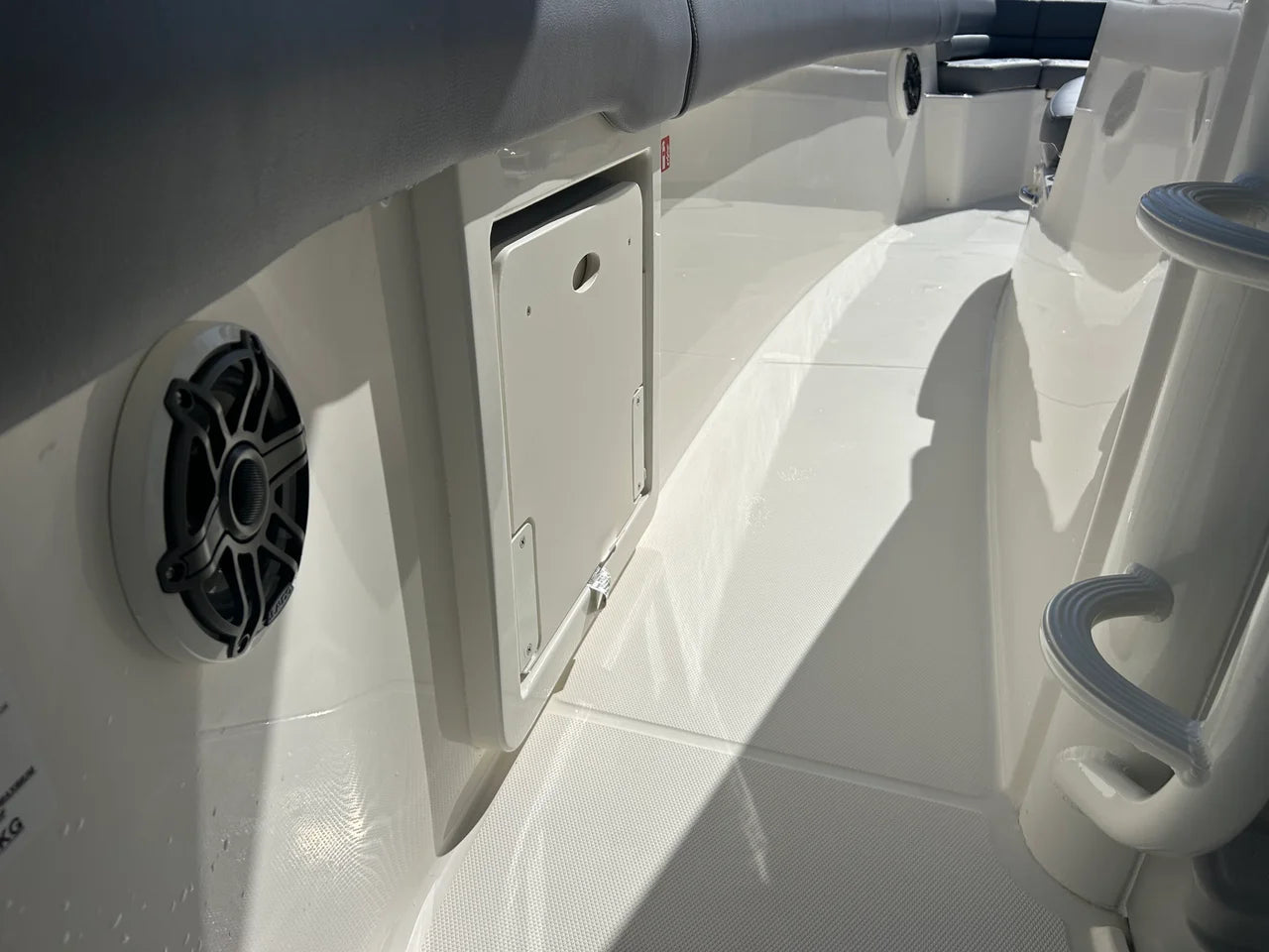 2026 Boston Whaler 330 Outrage 33.0 feet, Pensacola, Florida #26
