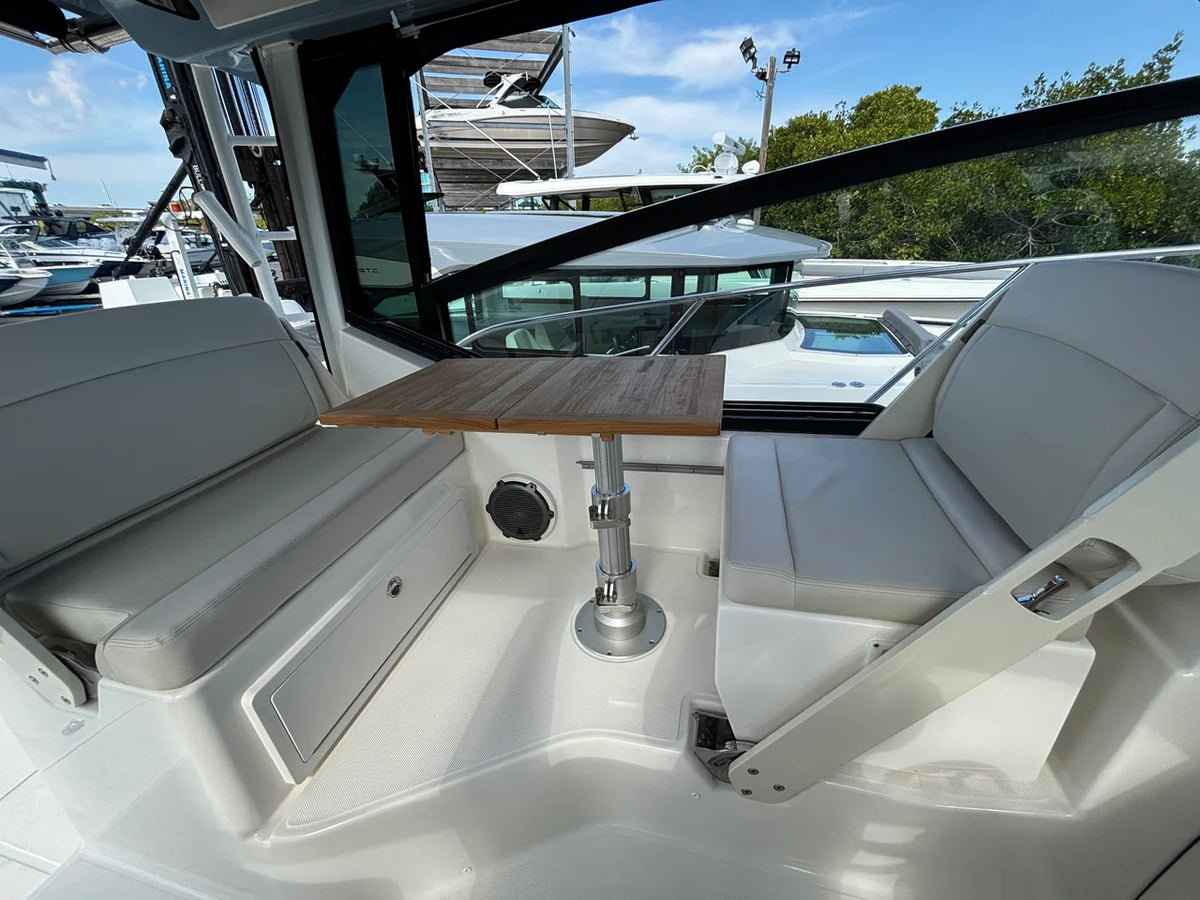2026 Boston Whaler 325 Conquest 32.0 feet, Clearwater, Florida #8