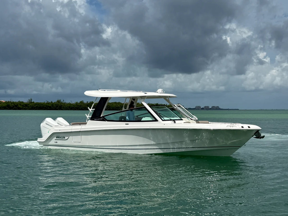 2027 Boston Whaler 330 Vantage 33.0 feet, Sarasota, FL #4
