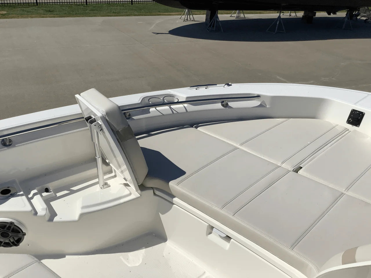 2026 Boston Whaler 250 Dauntless 25.0 feet, Monkey Island, OK #26