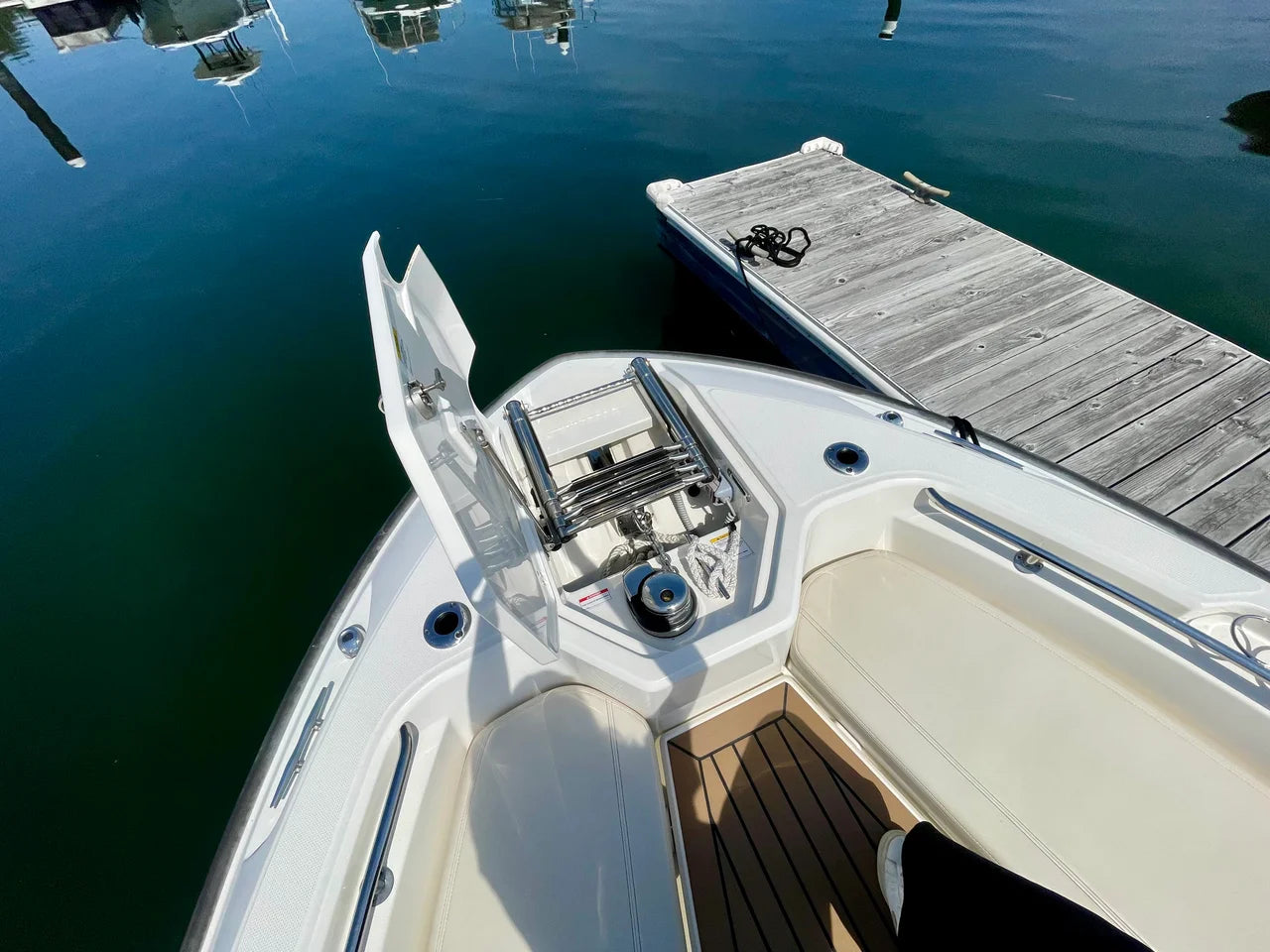 2023 Boston Whaler 280 DAUNTLESS 28.0 feet, Quincy, MA #24