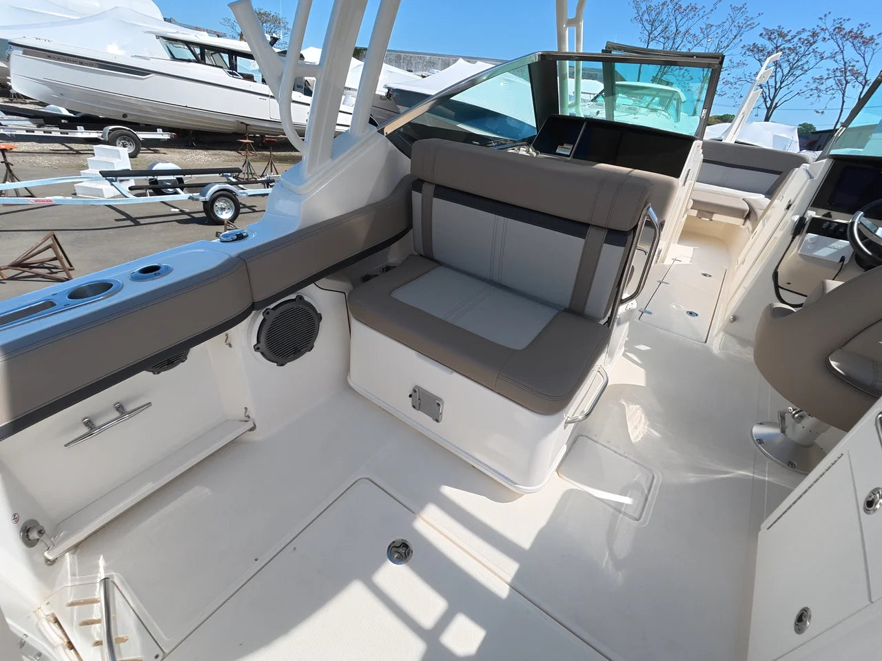 2026 Boston Whaler 240 Vantage 24.0 feet, Norwalk, Connecticut #10