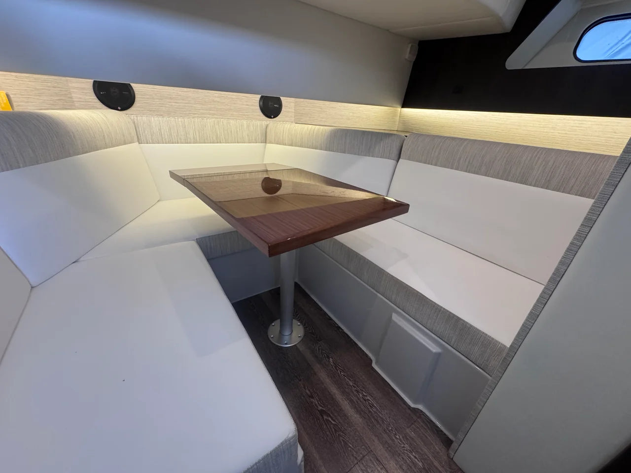 2023 Cruisers Yachts 38 GLS 38.0 feet, Lake Ozark, MO #29