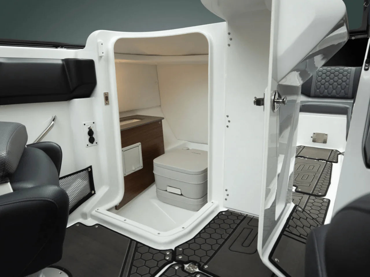 2025 Scarab 255 LX Wake 25.0 feet, Inuvik, Northwest Territories #26