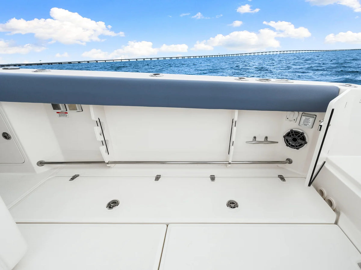 2026 Boston Whaler 330 Outrage 33.0 feet, Clearwater, Florida #44
