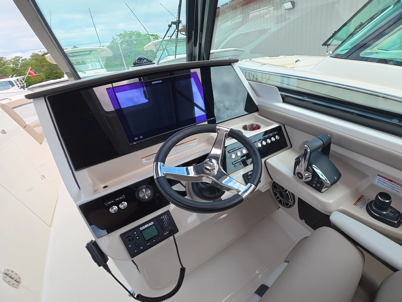 2025 Boston Whaler 330 Vantage 33.0 feet, Dennis, New Jersey #30